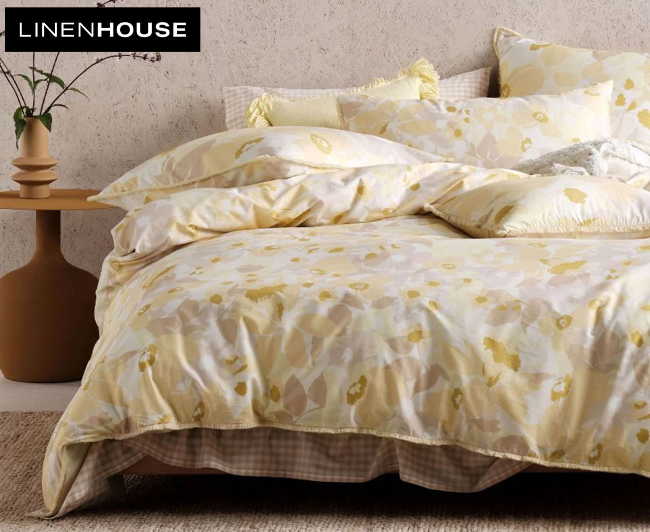 Linen House Daffodil Quilt Cover Set - Garden Yellow