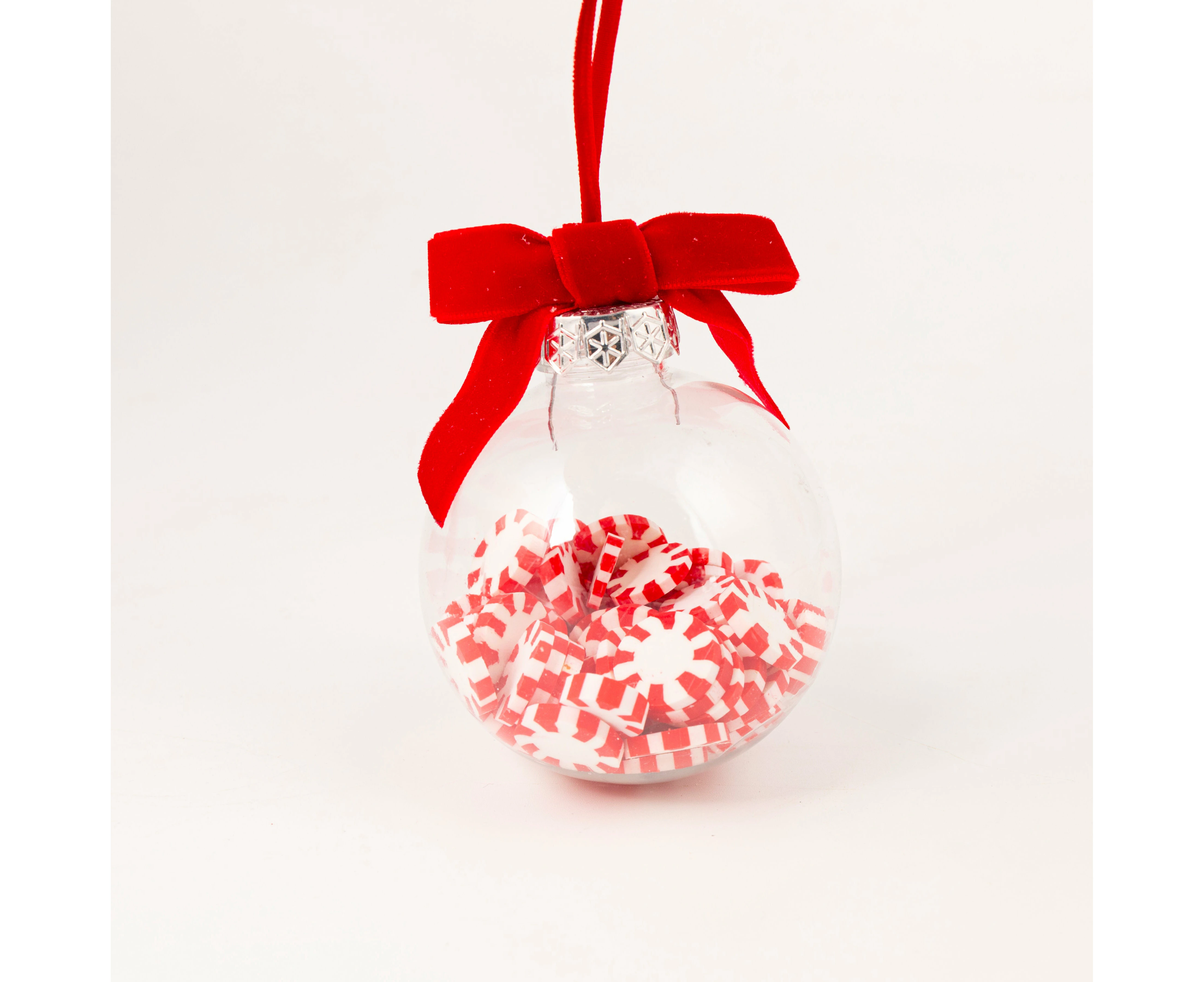 Clear Bauble filled with Peppermint Candies