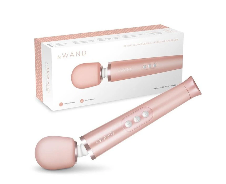 Le Wand - Petite Rechargeable Massager - Gold, Gold