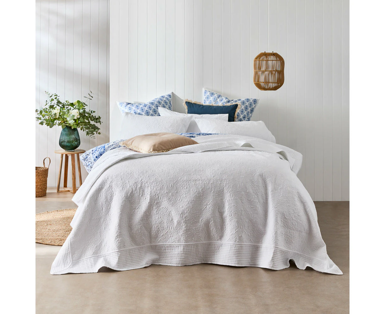 Deborah Hutton Madison Coverlet Set - Super King