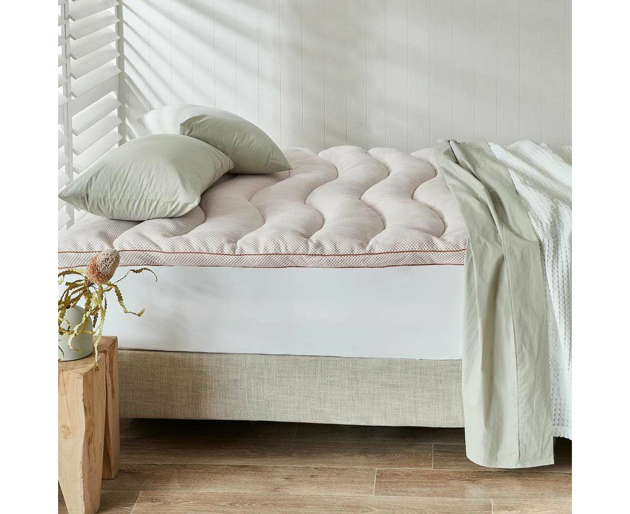 Deborah Hutton Pure Balance Copper Mattress Topper - Queen