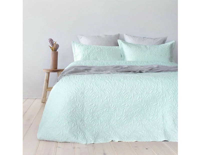 Bambury  Botanica Coverlet Set