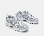 New Balance Unisex 530 Sneakers - Silver Metallic/Moonbeam