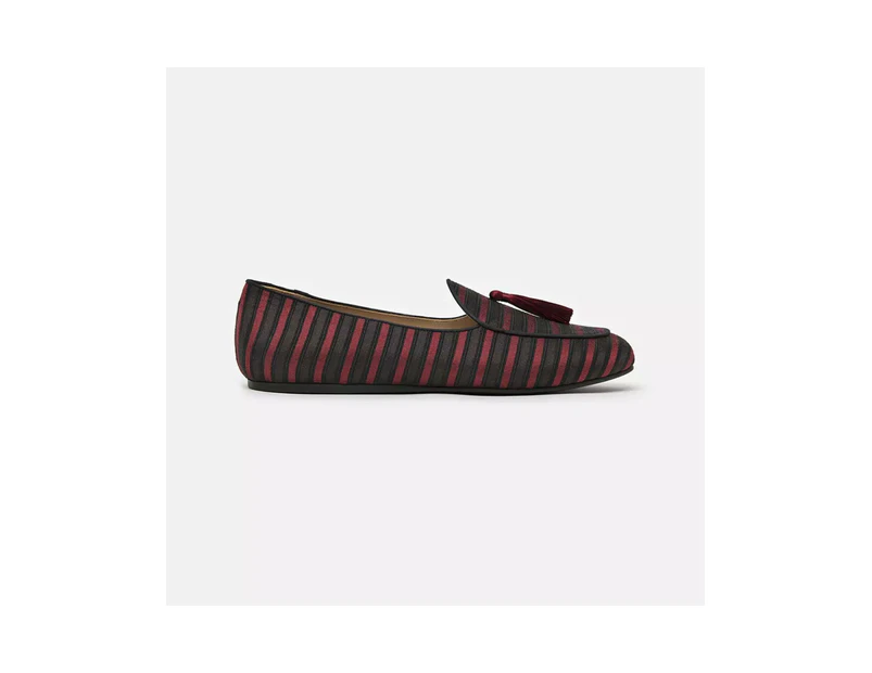 Silk Erben Loafers with Ovalina Detail and Rubber Sole - Red