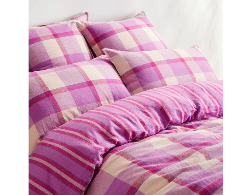 Target Maizey Check Linen/Cotton Quilt Cover Set - Pink