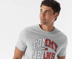 Tommy Jeans Men's Entry Collegiate Tee / T-Shirt / Tshirt - Mid Grey Heather