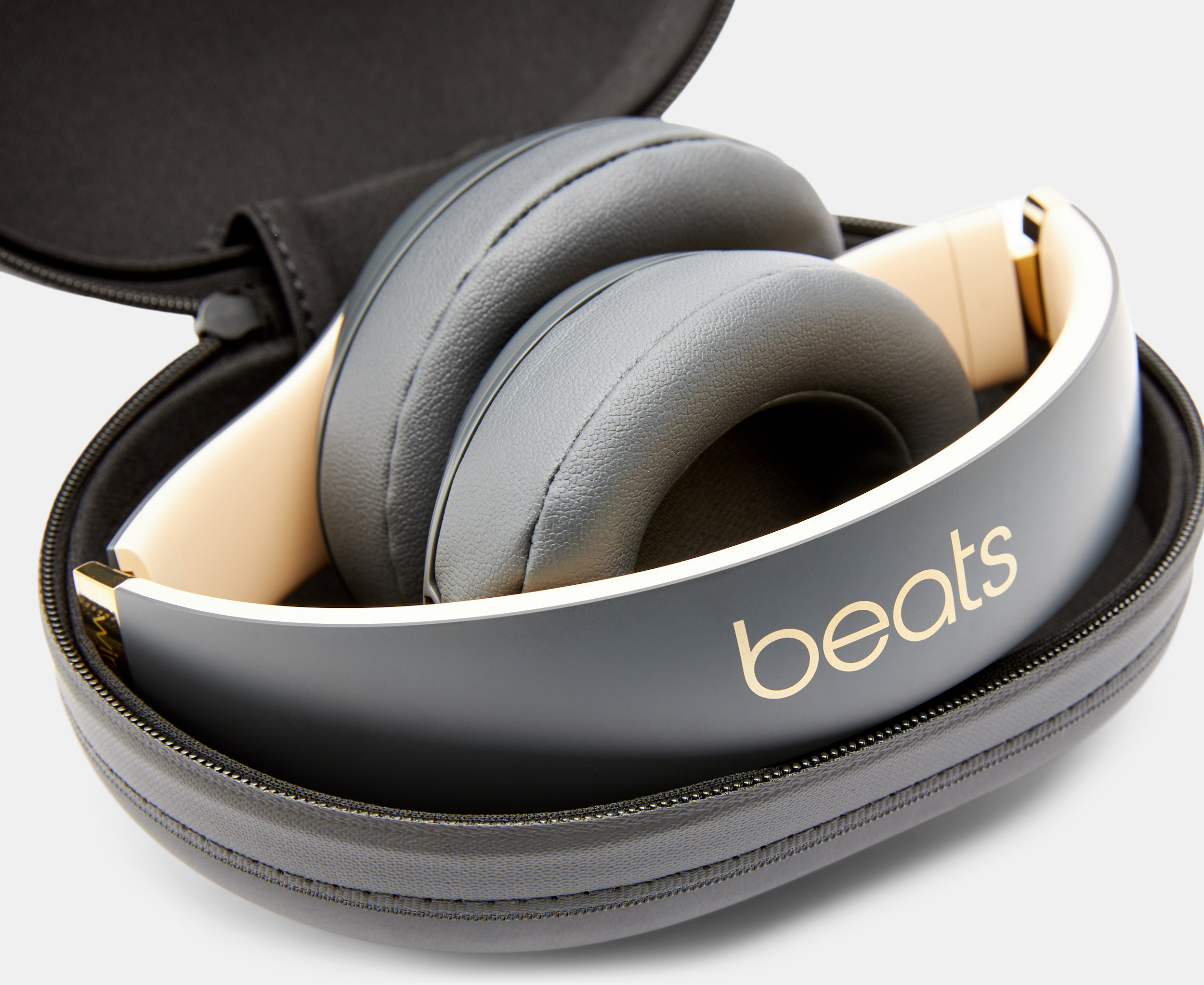 Beats Studio3 Wireless Over Ear Headphones Shadow Grey Catch