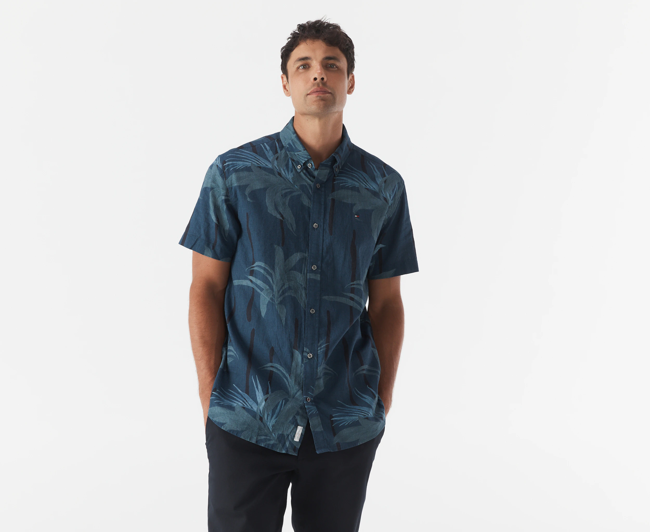 Tommy Hilfiger Men's Premium Linen Leaf Short Sleeve Shirt - Lofty Blue