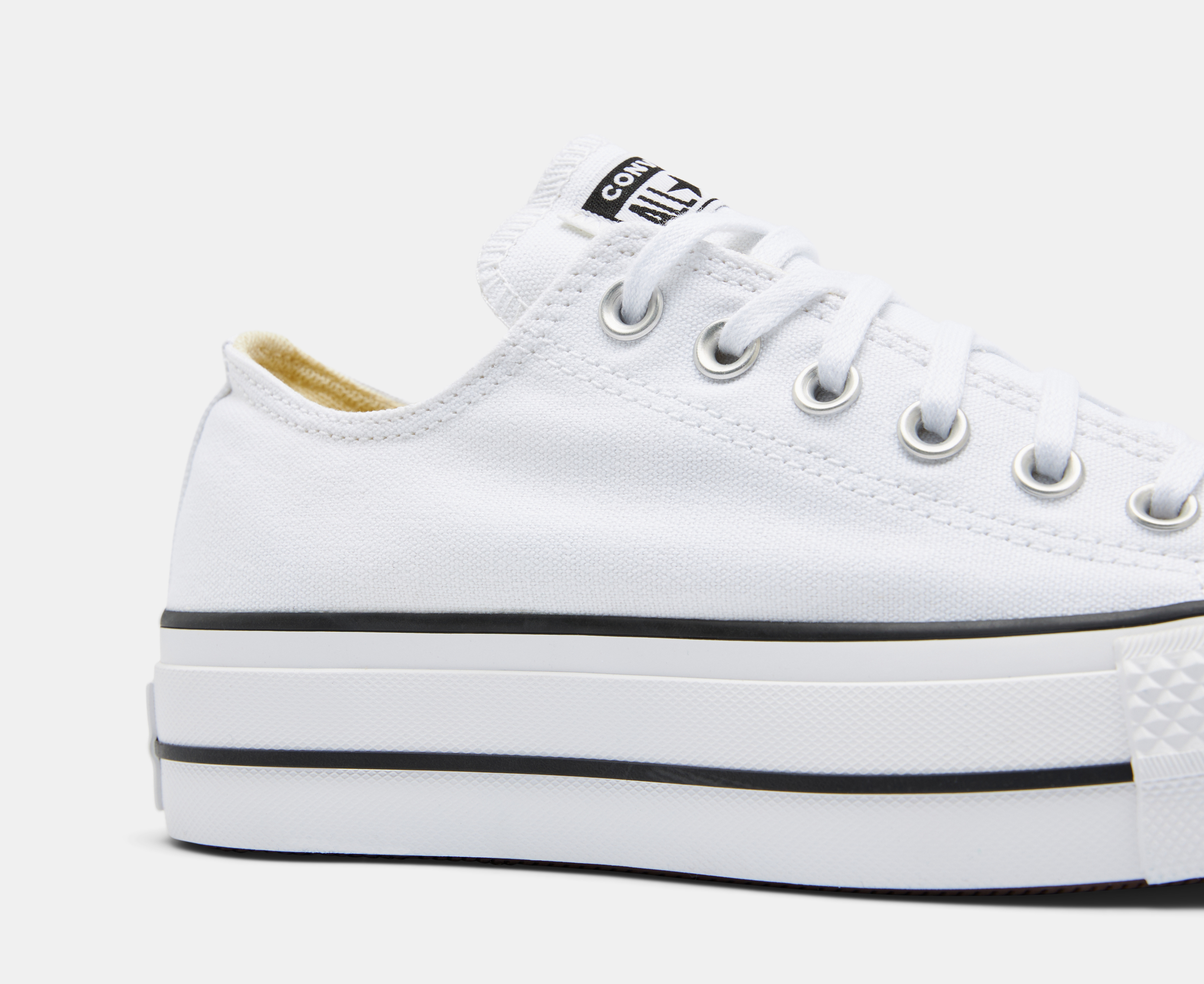 Converse platform fashion white sneakers