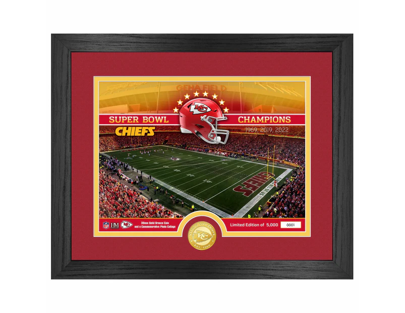 Kansas City Chiefs NFL Stadium Golden Coin Photo Mint - Multi