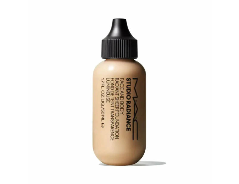 M.A.C Studio Radiance Face and Body Radiant Sheer Foundation 50ml - C1