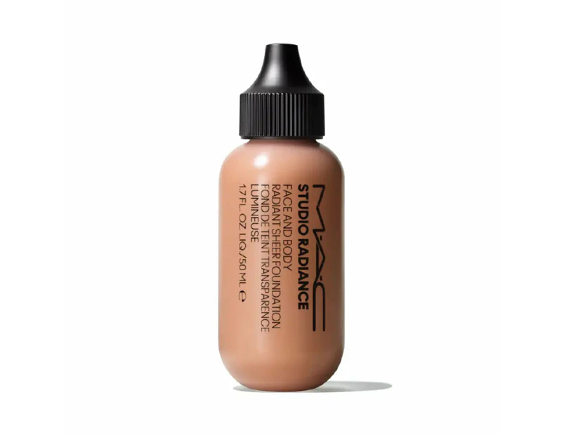 M.A.C Studio Radiance Face and Body Radiant Sheer Foundation 50ml - W3