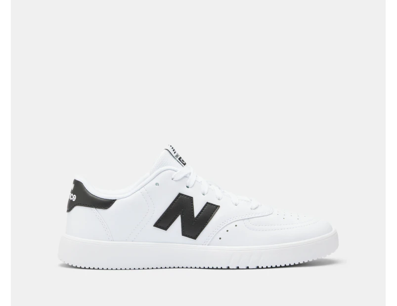 New Balance Unisex Court 05 Sneakers - White/Black