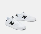 New Balance Unisex Court 05 Sneakers - White/Black