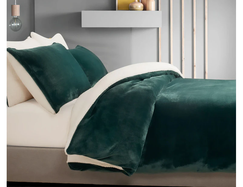 Gioia Casa Teddy Sherpa 2-in-1 Quilt Cover Set & Throw/Blanket - Emerald