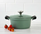 Maxwell & Williams 2.4L Agile Non-Stick Casserole - Sage