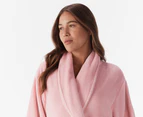 Retreat Women's Microplush Robe - Pink
