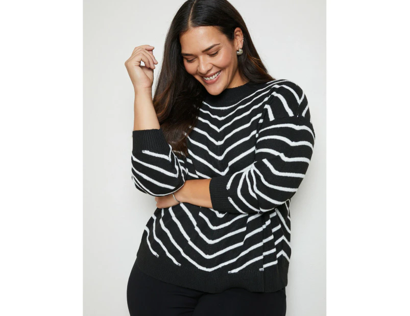 AUTOGRAPH - Plus Size -  Long Sleeve Chevron Stripe Jumper - Black/White