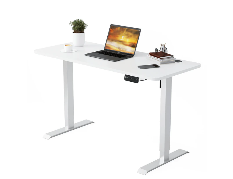 Advwin Electric Standing Desk Motorised Sit Stand Desk Ergonomic Stand Up Desk with 140 x 60cm Splice Board Bright Sliver Frame/White Table Top