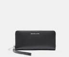 Michael Kors Jet Set Travel Continental Wallet - Black