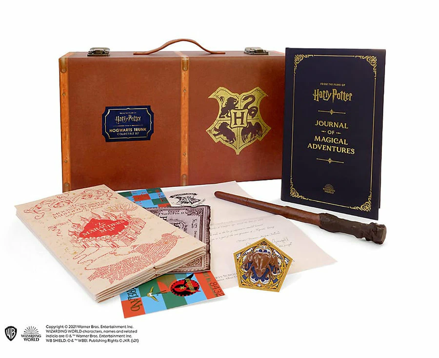 Harry Potter: Hogwarts Trunk Collectible Set