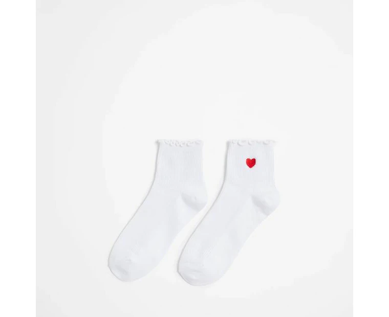 Frill Embroidered Quarter Crew Cut Socks - AC Lab - White