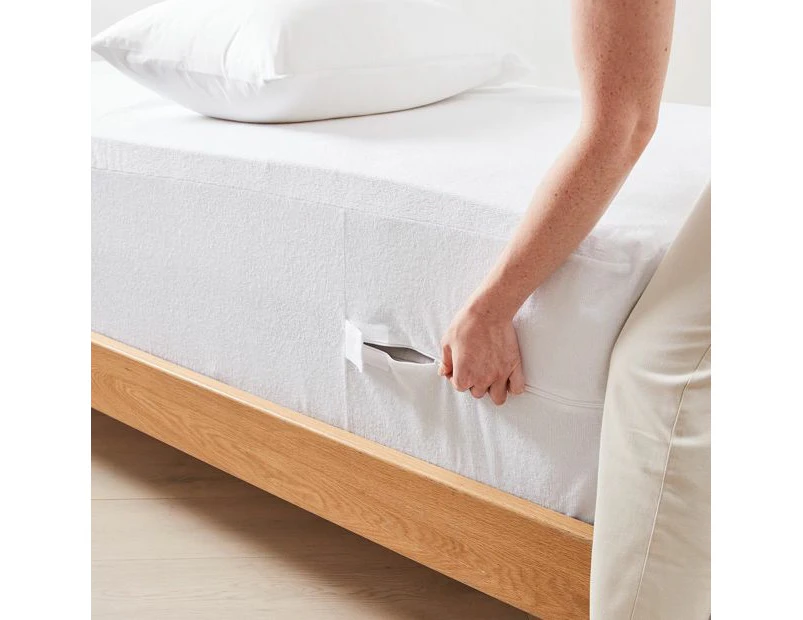 Bed Bug Resistant Fitted Mattress Encasement, Single Bed, White - Anko