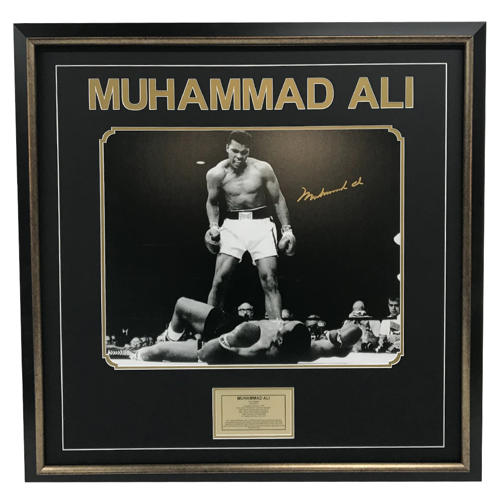 Boxing - Muhammad Ali - "The Greatest" Signed & Framed Photo Display