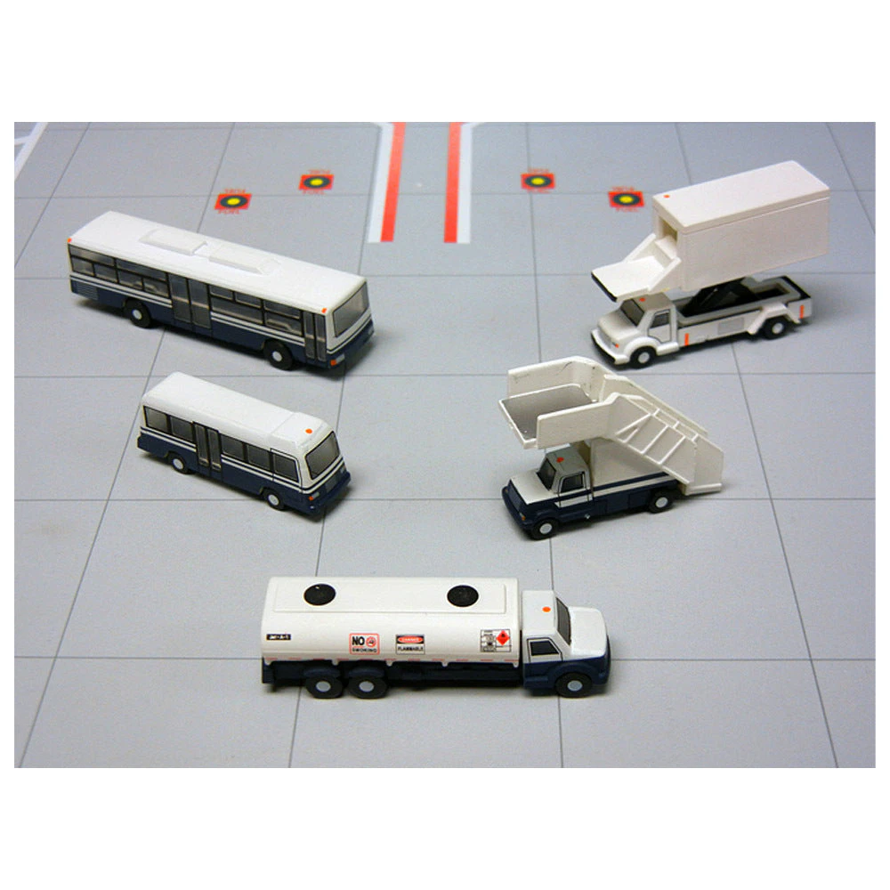 Gemini Jets 1/200 Airport Service Vehicles Set