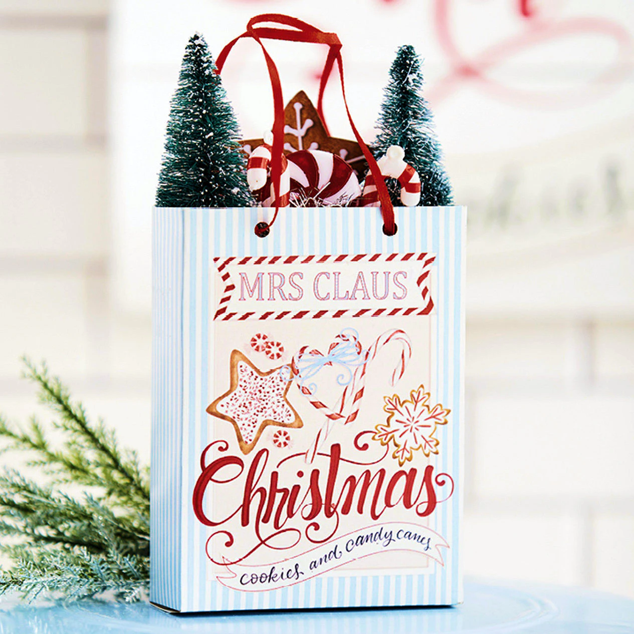 RAZ Mrs Claus Shopping Bag Hanging