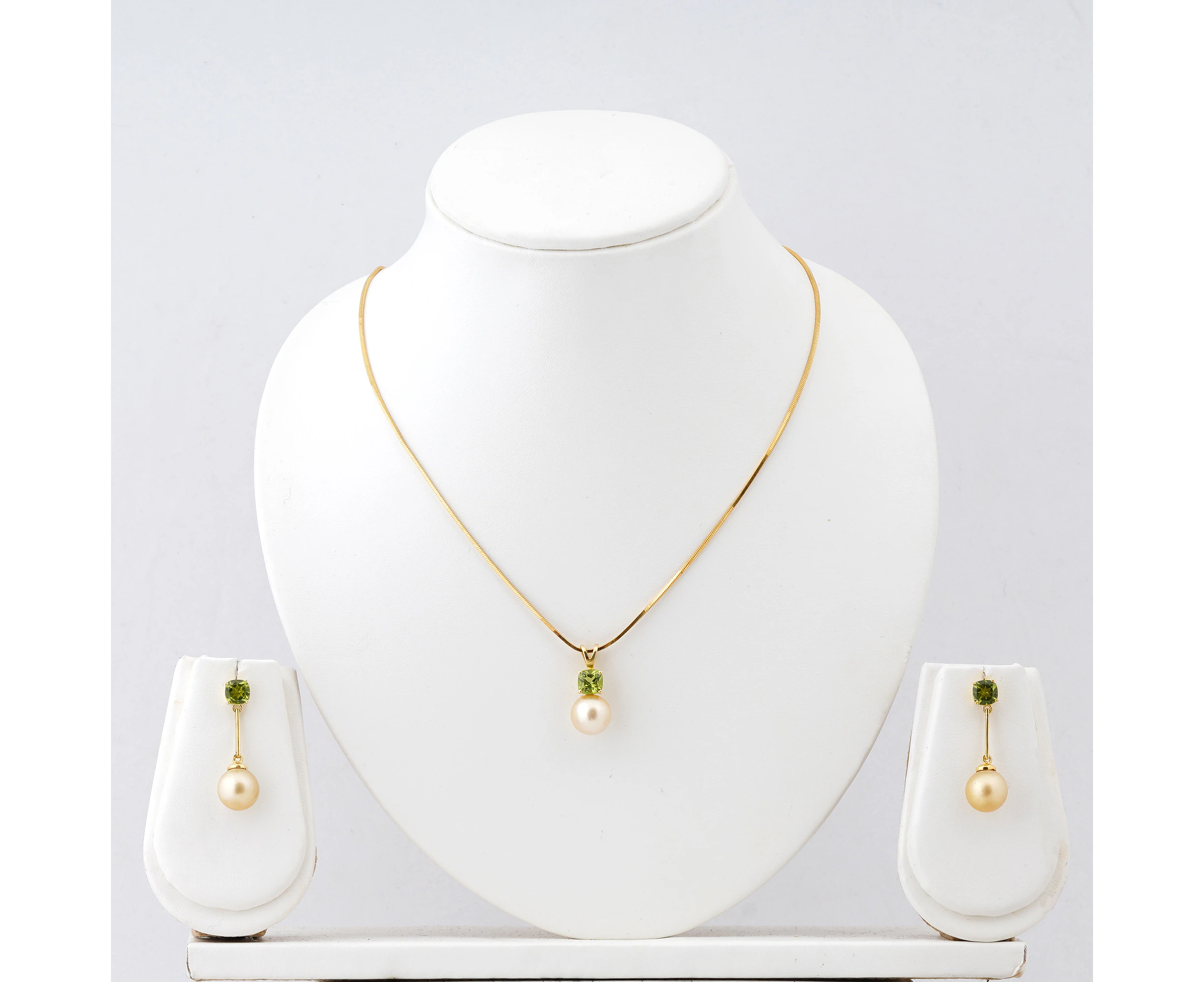 Golden South Sea Pearl with Natural Peridot Stones Lithgow Set 8.5 - 9.5 MM