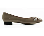 Womens Zasel Doris Beige Flats Work Dress Casual Shoes Leather - Beige