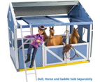 Breyer Horses Deluxe Country Stable & Wash Stall with Horse 1:12 Classic Scale 61149