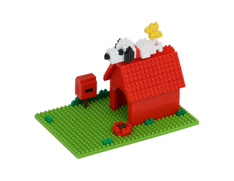 Nanoblock NBH_228 Peanuts Snoopy House