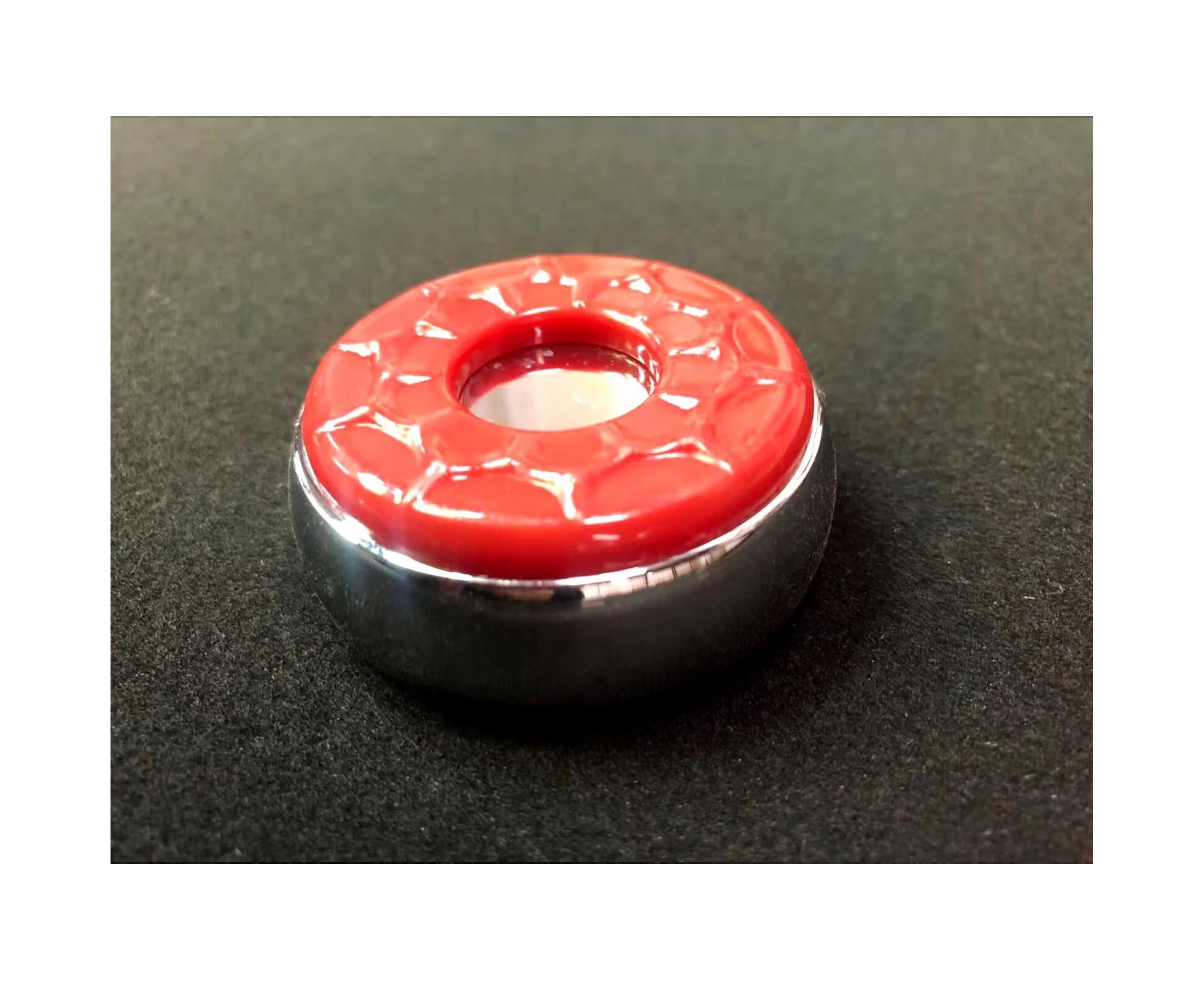 Shuffleboard puck, Blue or Red color