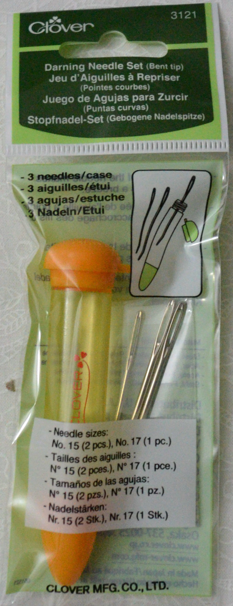 Clover Bent Tip Tapestry Needle Set, 3 Needles Per Pack, Plastic With Holder