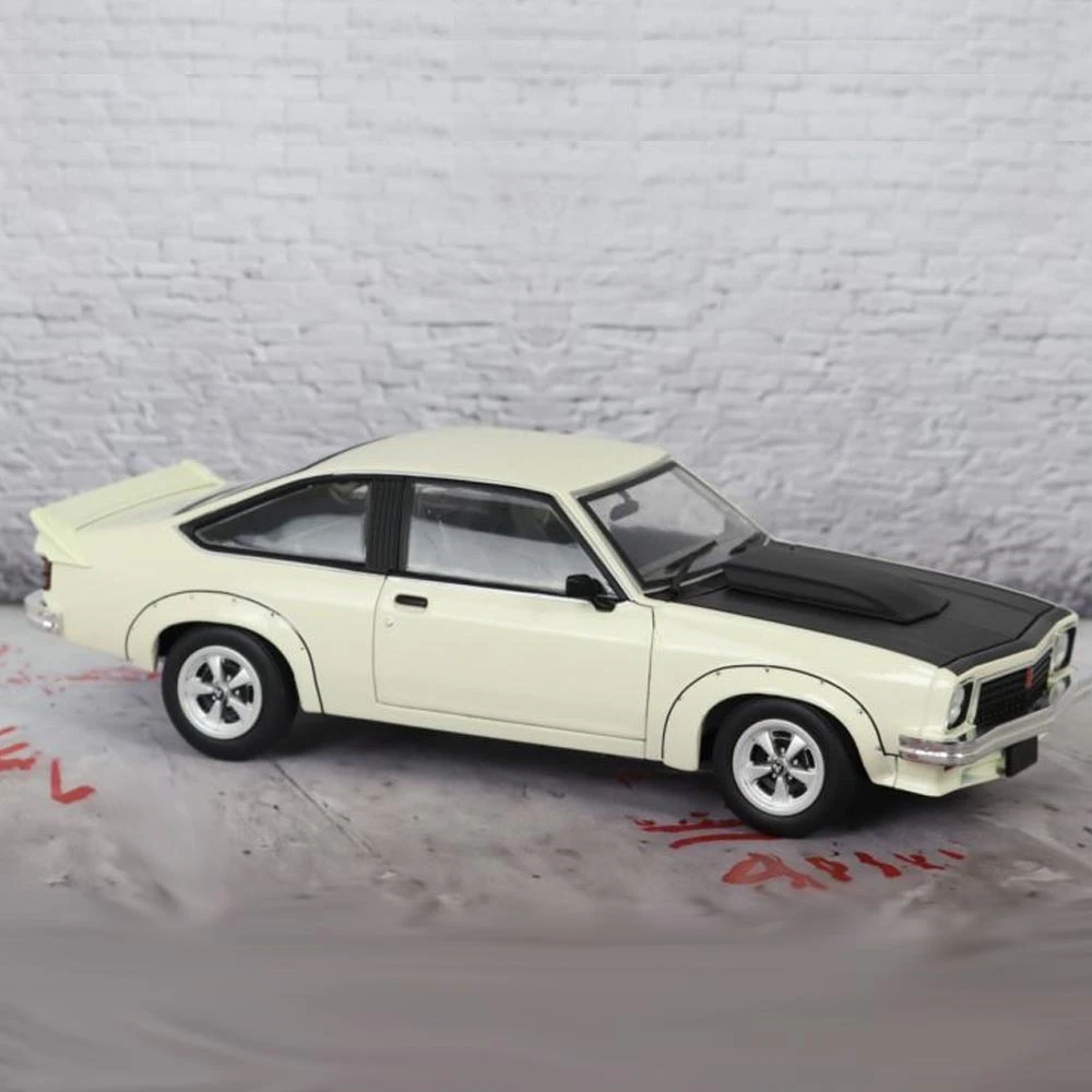 Holden 1:24 A9X Torana 308 Factory Car Fully Detailed