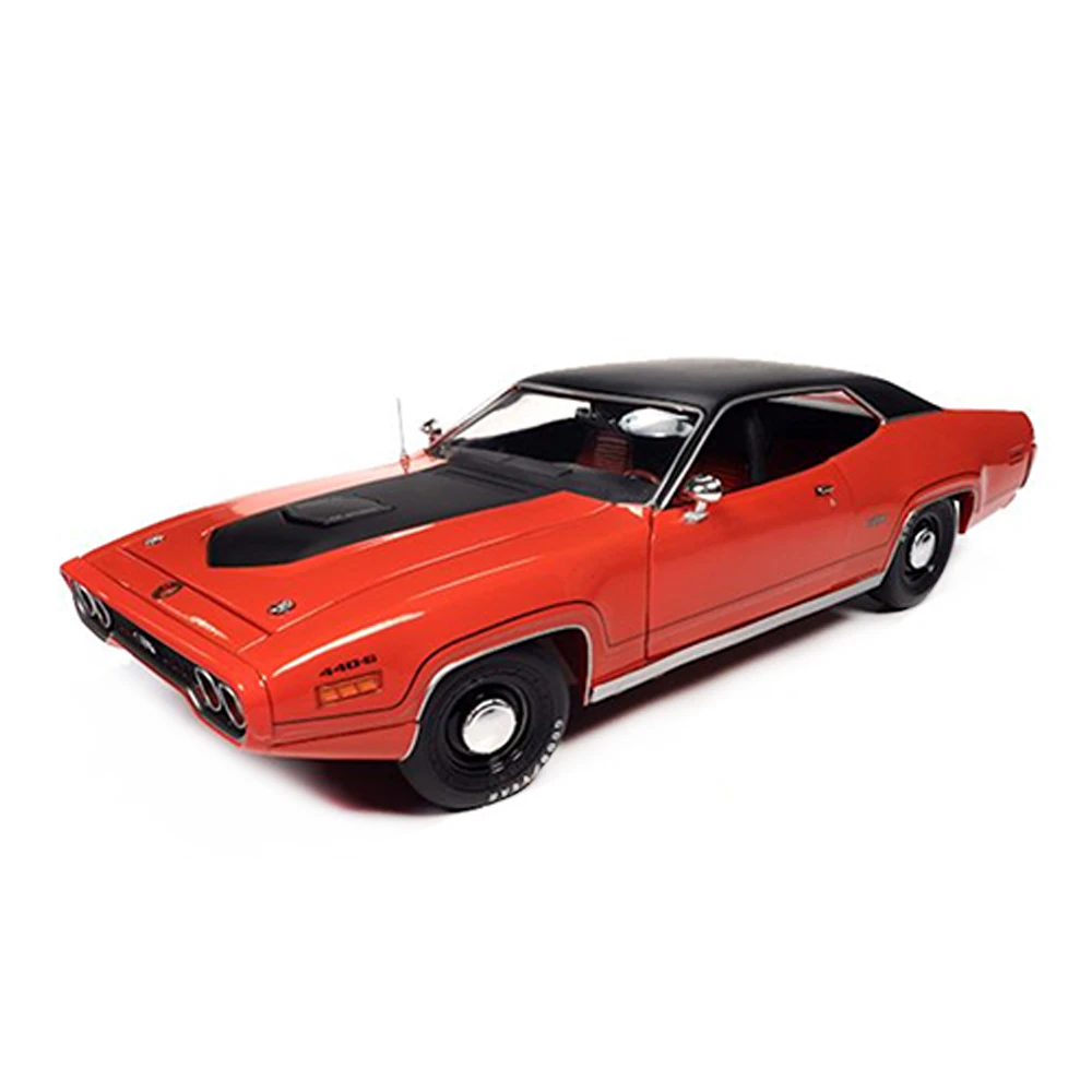 Auto World 1:18 Scale Plymouth GTX Hard Top 1971 Diecast Model Car Toy