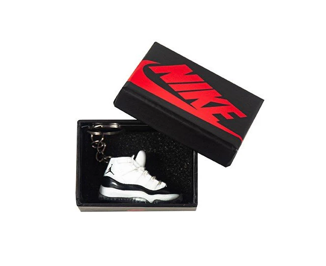 Air Jordan 11 3D mini sneaker keyring with giftbox - White & Black