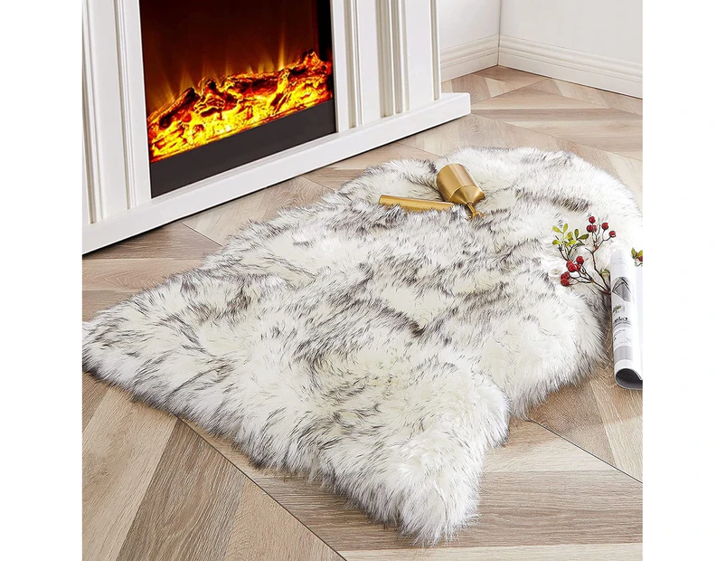 Faux Fur Rug, Fluffy Shaggy Area Rug Ultra Soft Sheepskin Fur Rug, White Fuzzy Rug Machine Washable Shag Rug - Black & White