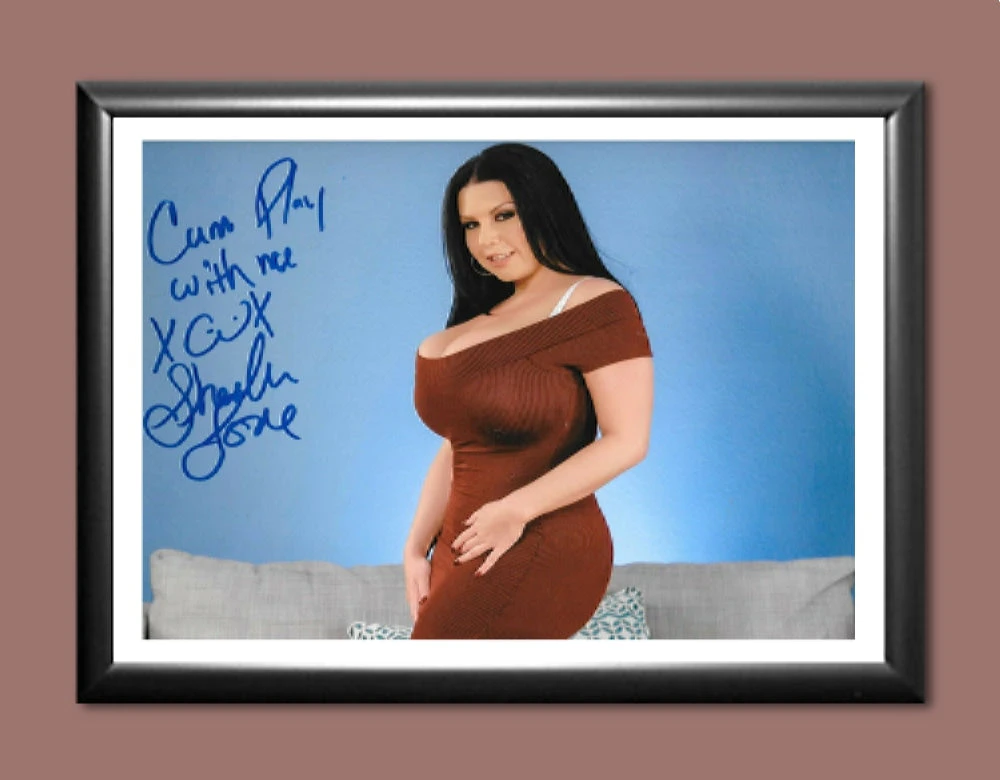 Sheridan Love Adult Model Signed Autographed Photo Poster Memorabilia A4