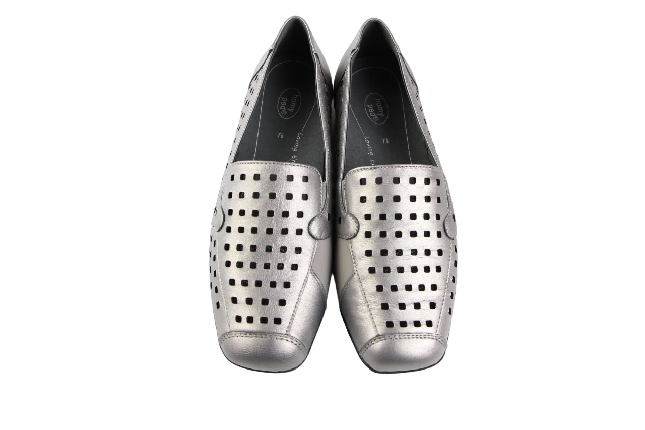 Womens Homyped Lizzy Platinum Sandals Slip On Shoes Flats Leather - Platinum