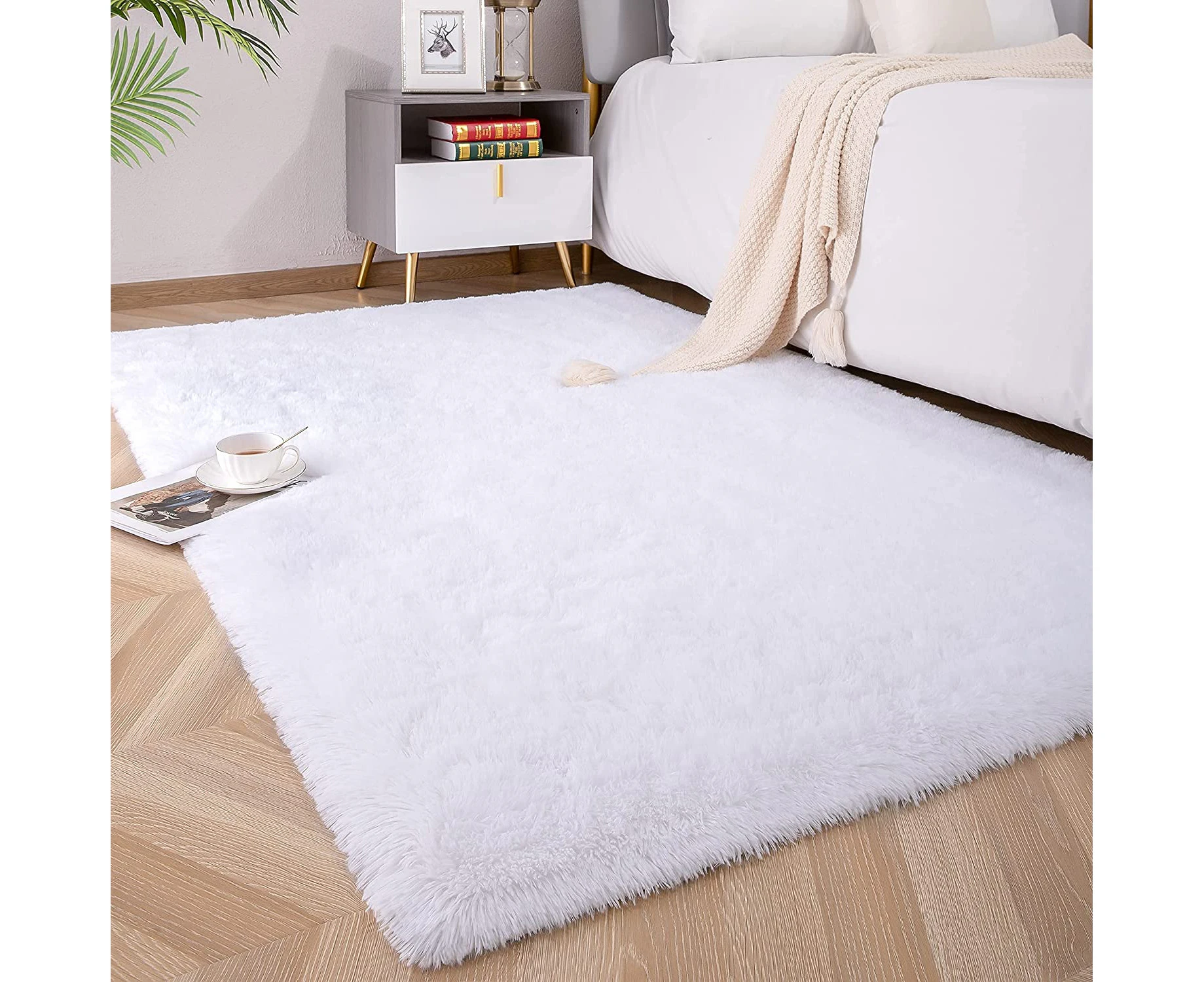 Soft Fluffy Area Rugs for Bedroom Kids Room Plush Shaggy Nursery Rug Furry Throw Carpets Boys Girls College Dorm Fuzzy Rugs Living-1.3x2 Feet-White