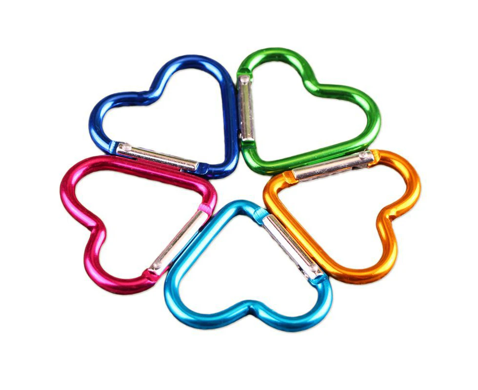 8 carabiners heart shaped carabiners (random color)