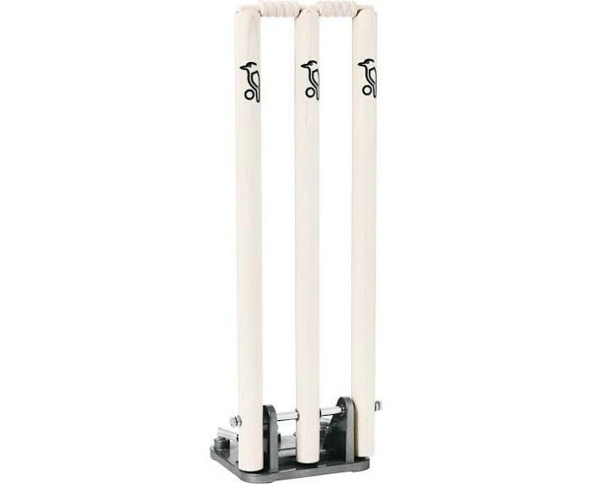 Kookaburra Spring Return Cricket Stumps