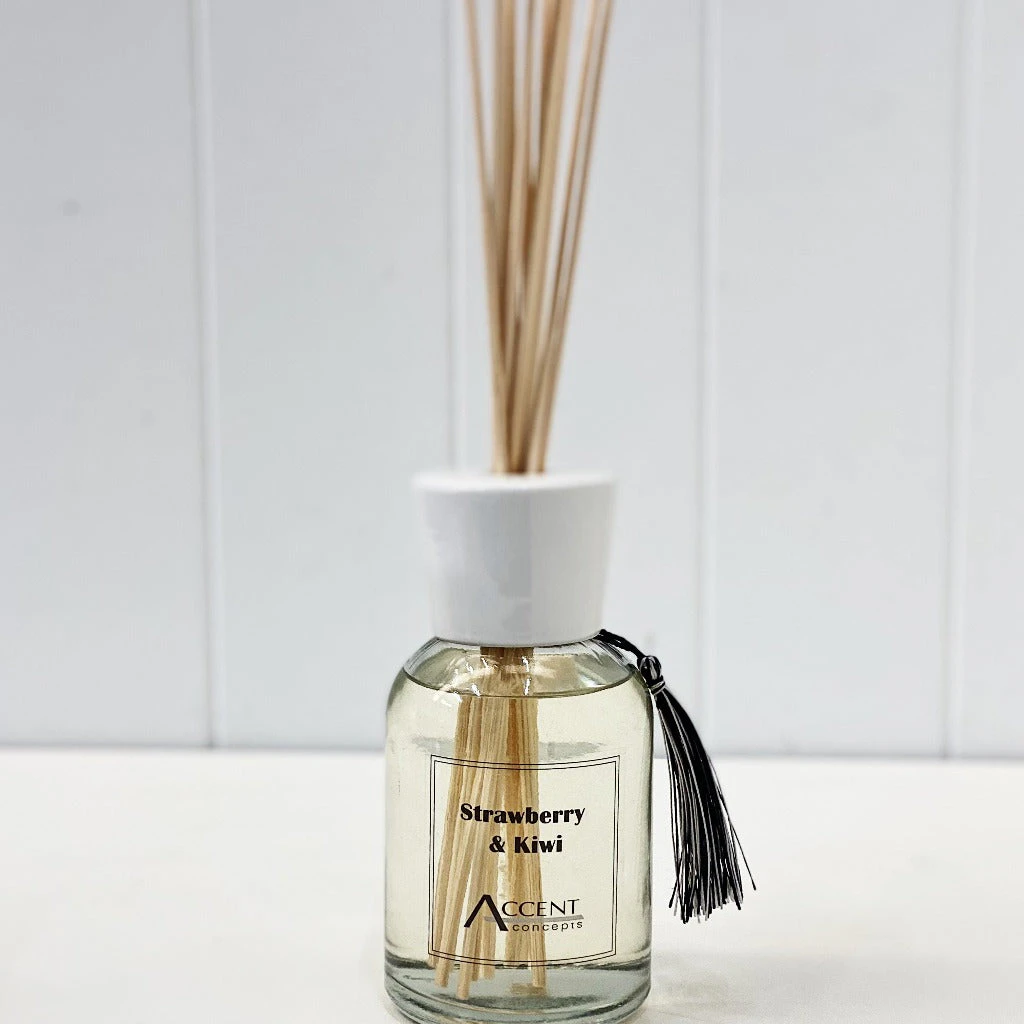 Fragrant Reed Room Diffuser 300ml - Strawberry & Kiwi