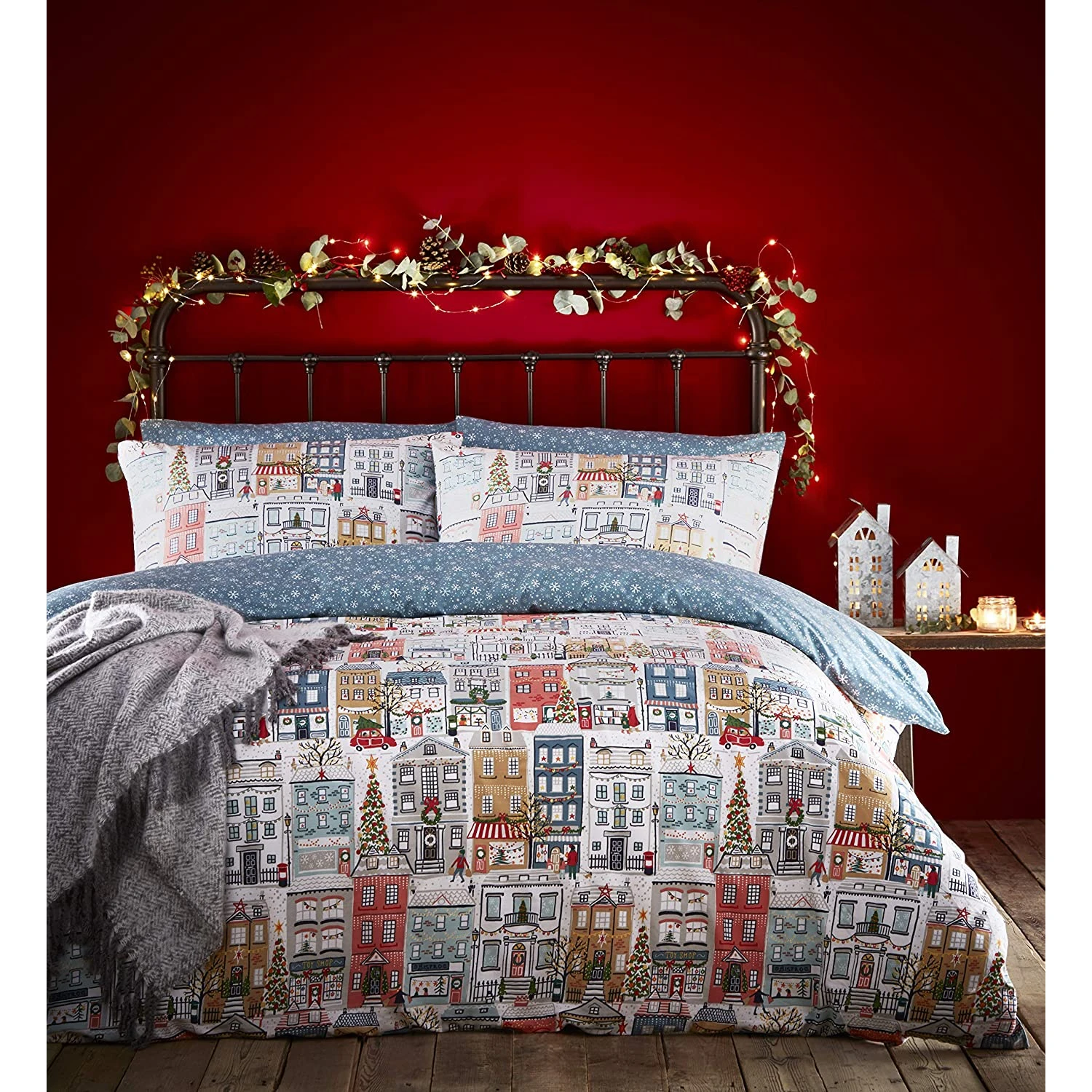 Furn Festive Christmas Town Duvet Cover Set (Multicoloured) - RV1746