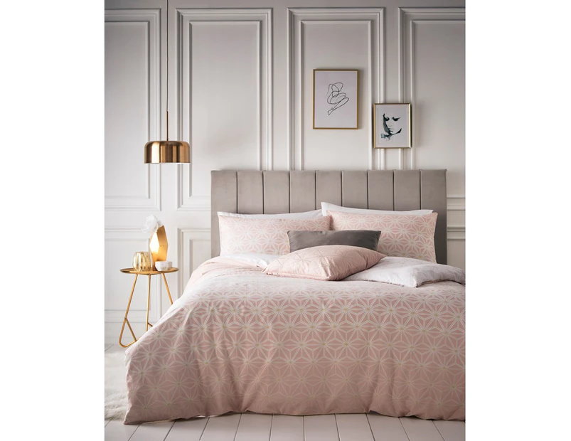 Furn Tessellate Duvet Cover and Pillowcase Set (Blush Pink/Gold) - RV1610