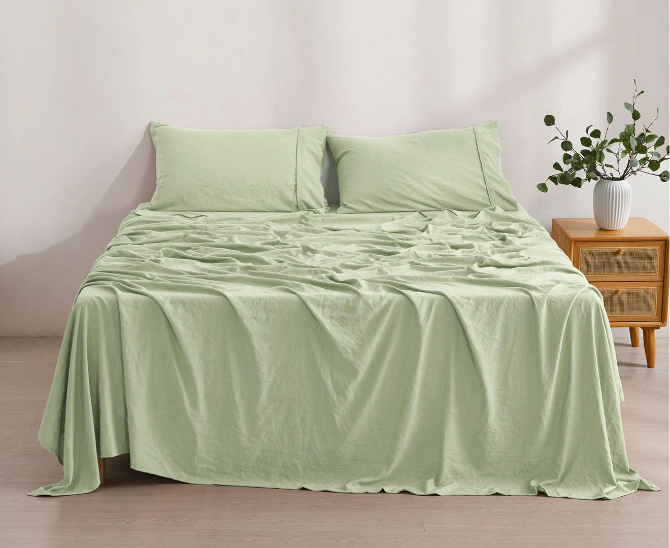 Daniel Brighton Micro Luxe Sheet Set - Sage