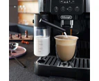 DeLonghi Magnifica Automatic Coffee Machine With Milk